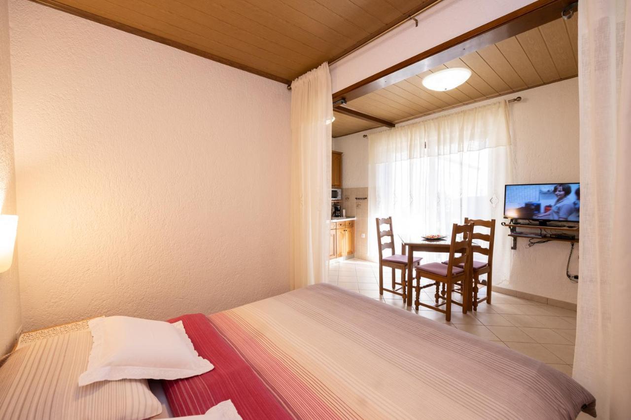 אופטיה Apartments Villa Salona מראה חיצוני תמונה