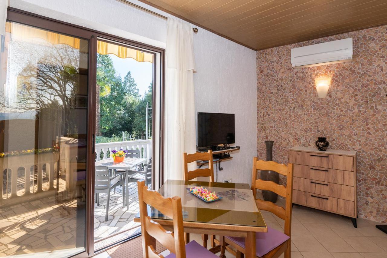 אופטיה Apartments Villa Salona מראה חיצוני תמונה