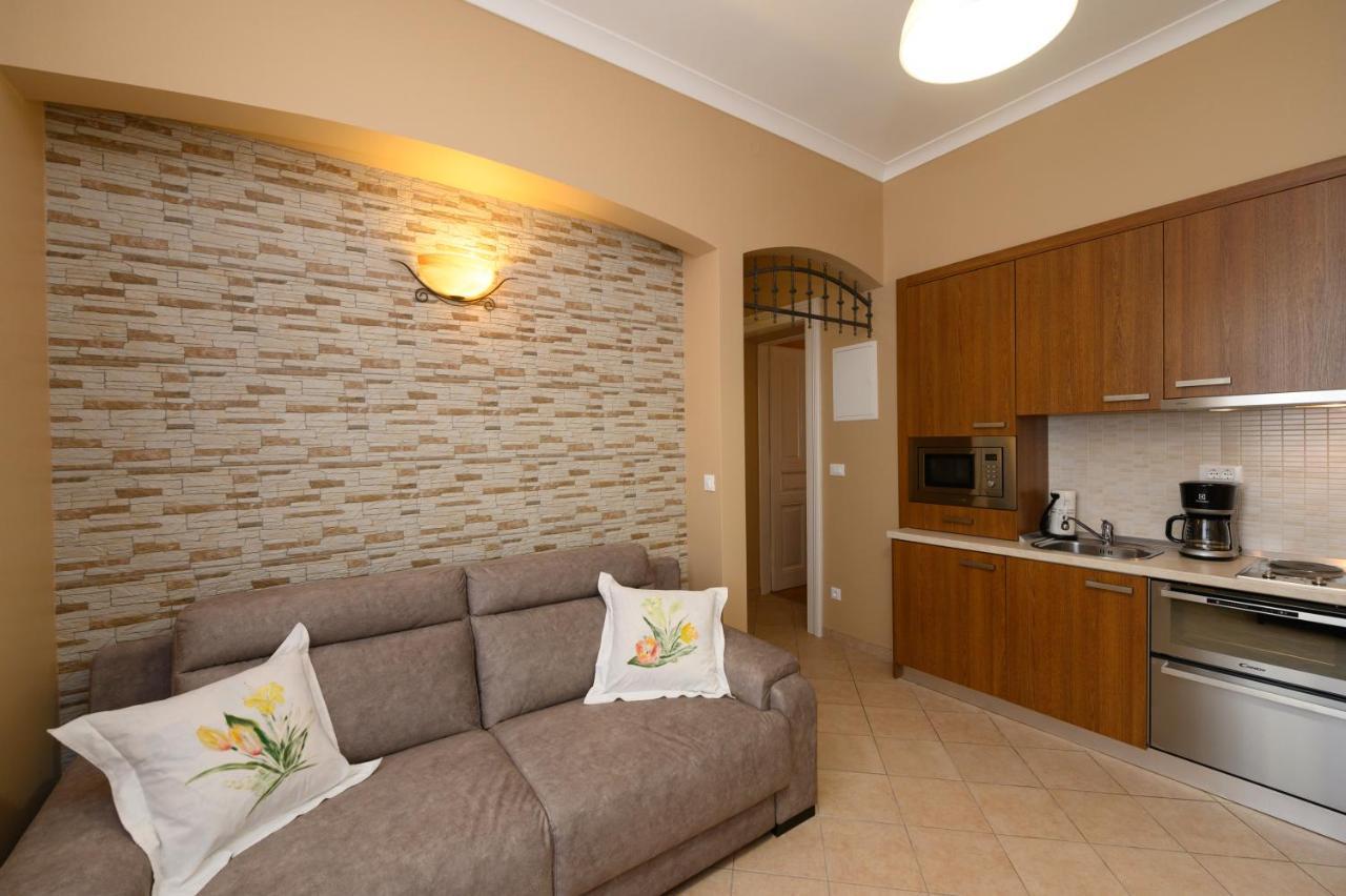 אופטיה Apartments Villa Salona מראה חיצוני תמונה